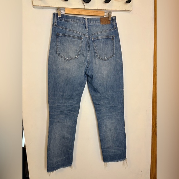 Madewell High Rise Slim Boyjean Knee Rip Edition - Picture 7 of 9
